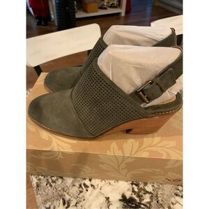 NIB Sofft Sallis Wedge Clog